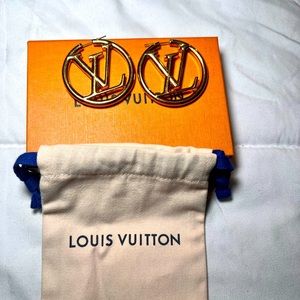 Louis Vuitton LV Louise Hoop GM Earrings